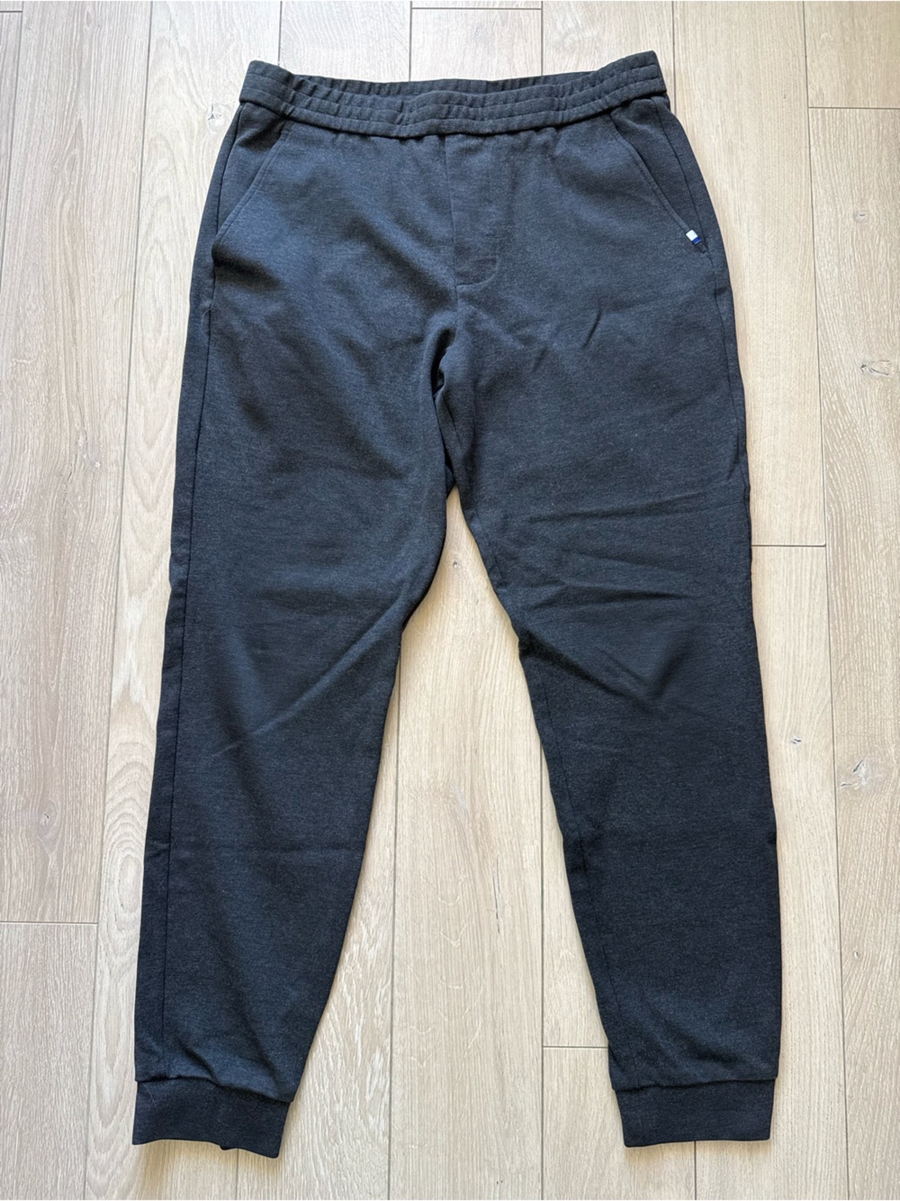 Kit and Ace Men's Charcoal Gray Ankle Jogger Pant Size Medium